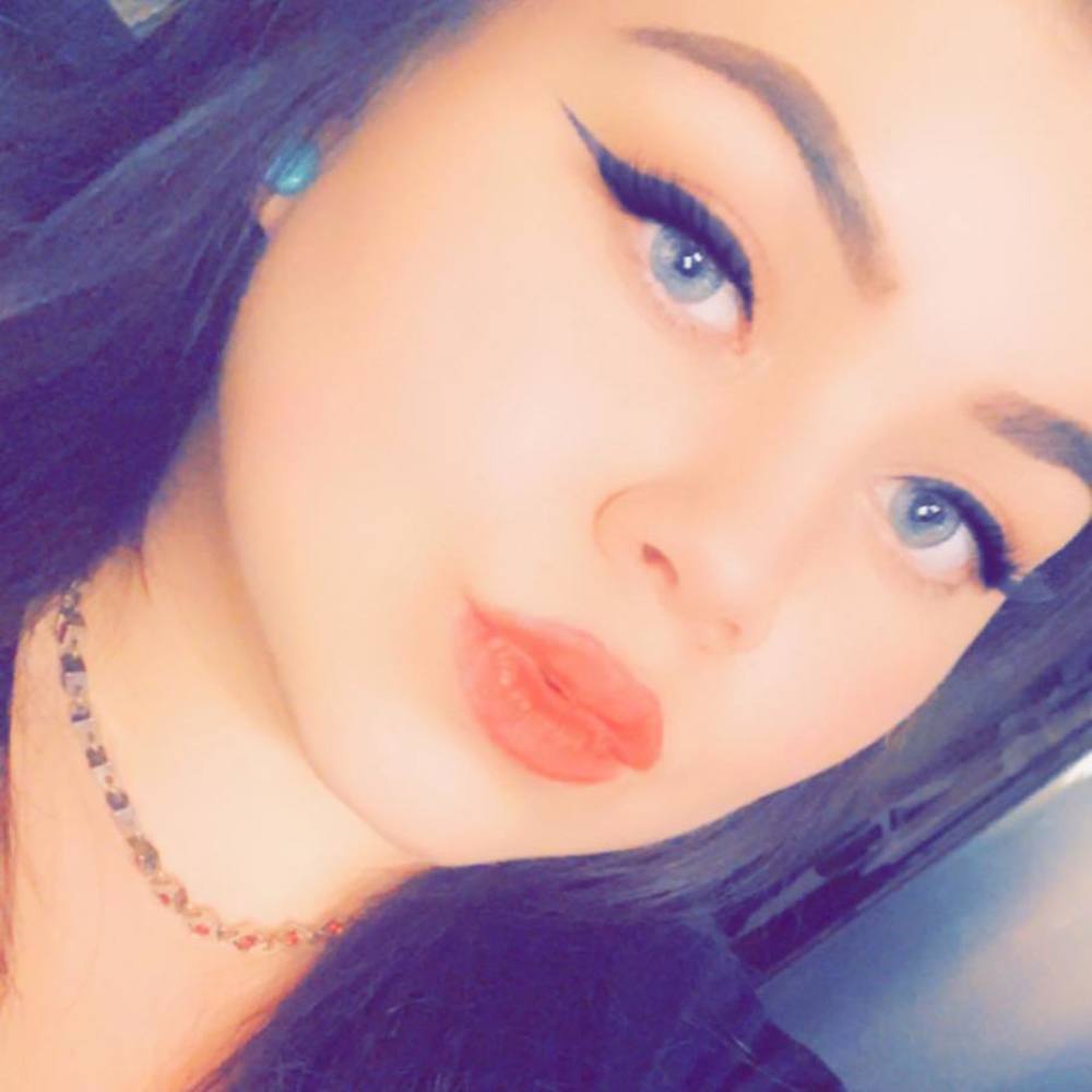 Meet your Posher, Celeste